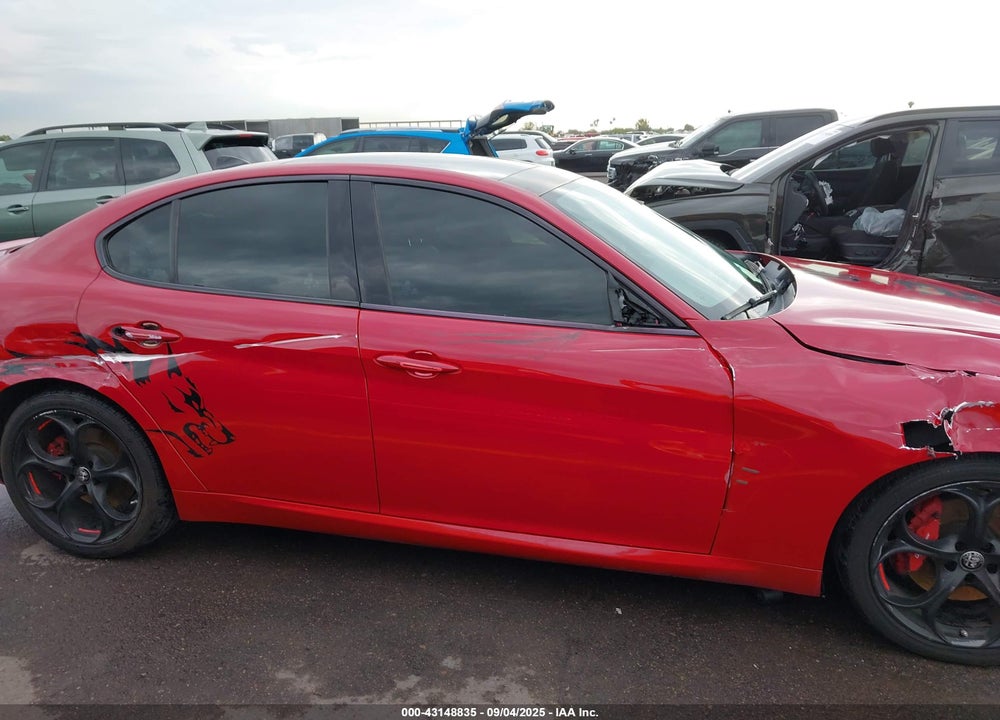 2018 ALFA ROMEO GIULIA VIN: ZARFAEEN9J7597253