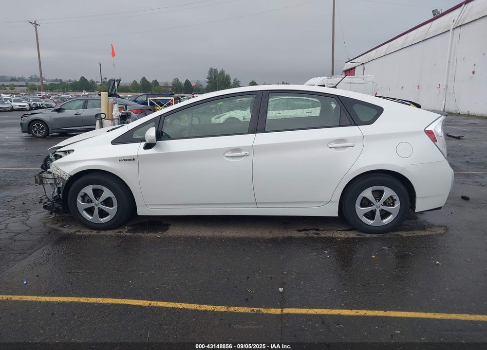 2013 TOYOTA PRIUS FOUR VIN: JTDKN3DU5D5590861