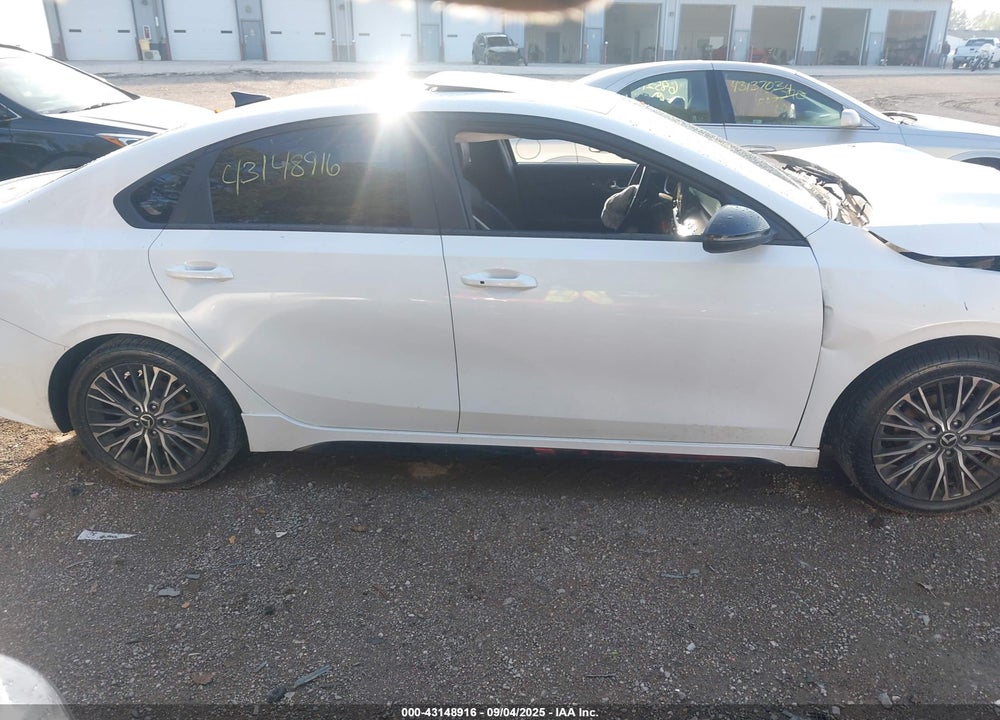 2022 KIA FORTE VIN: 3KPF54AD7NE422088