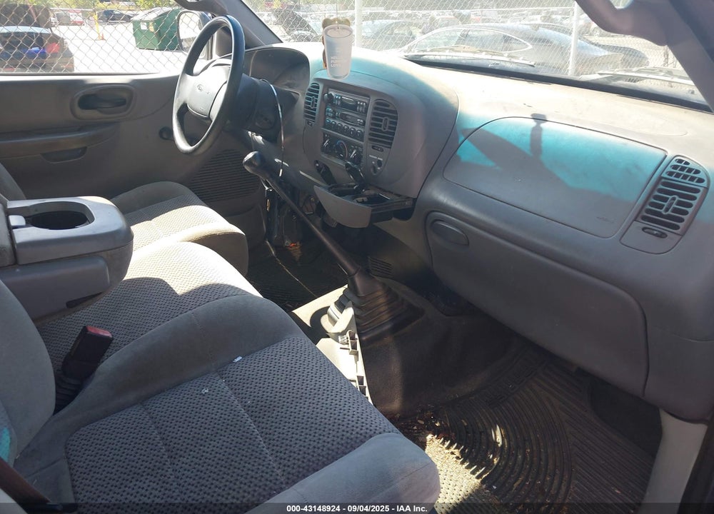 2002 FORD F-150 XL/XLT VIN: 1FTRX17252NA01053