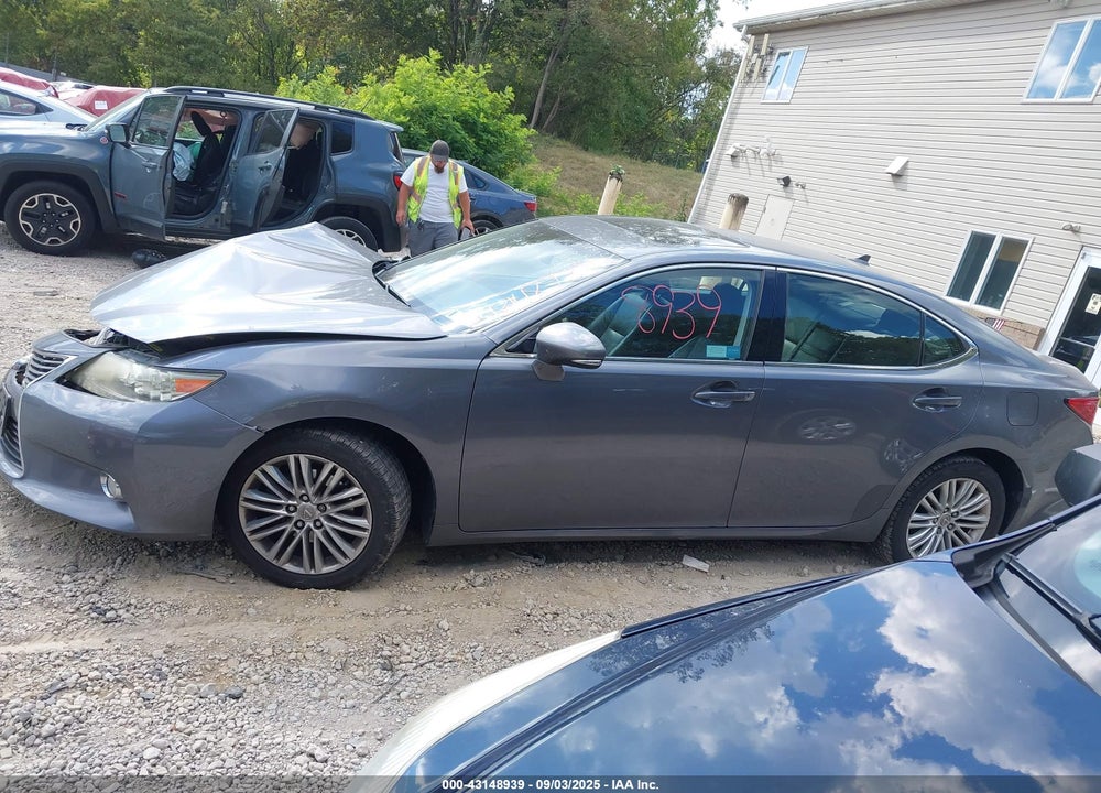 2013 LEXUS ES 350 VIN: JTHBK1GG1D2047185