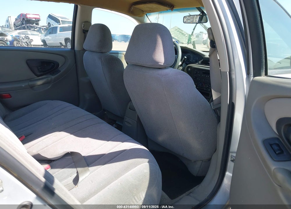 2005 CHEVROLET CLASSIC VIN: 1G1ND52F65M223015
