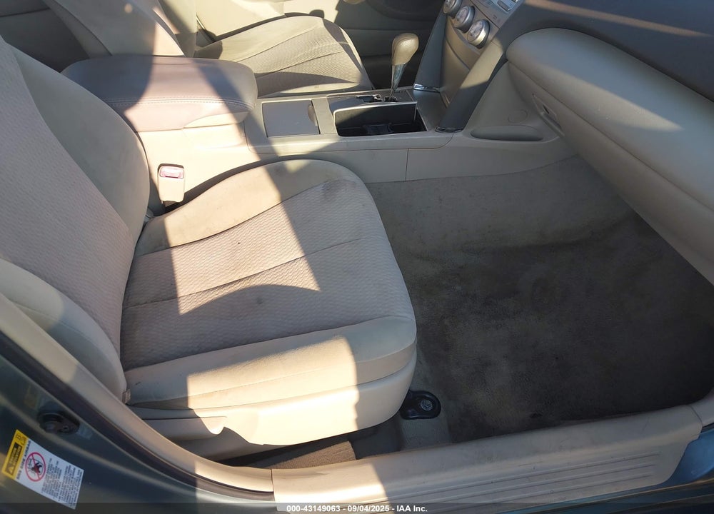 2011 TOYOTA CAMRY LE VIN: 4T1BF3EK1BU638932