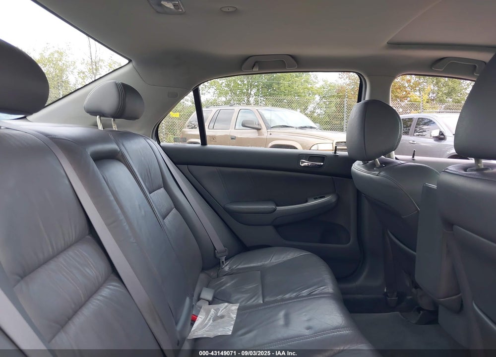 2003 HONDA ACCORD 3.0 EX VIN: 1HGCM66503A023611