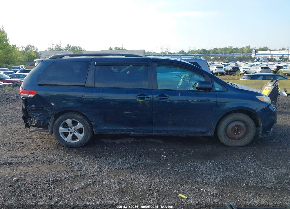 2011 TOYOTA SIENNA LE V6 VIN: 5TDKK3DCXBS051840