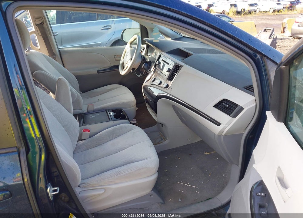 2011 TOYOTA SIENNA LE V6 VIN: 5TDKK3DCXBS051840