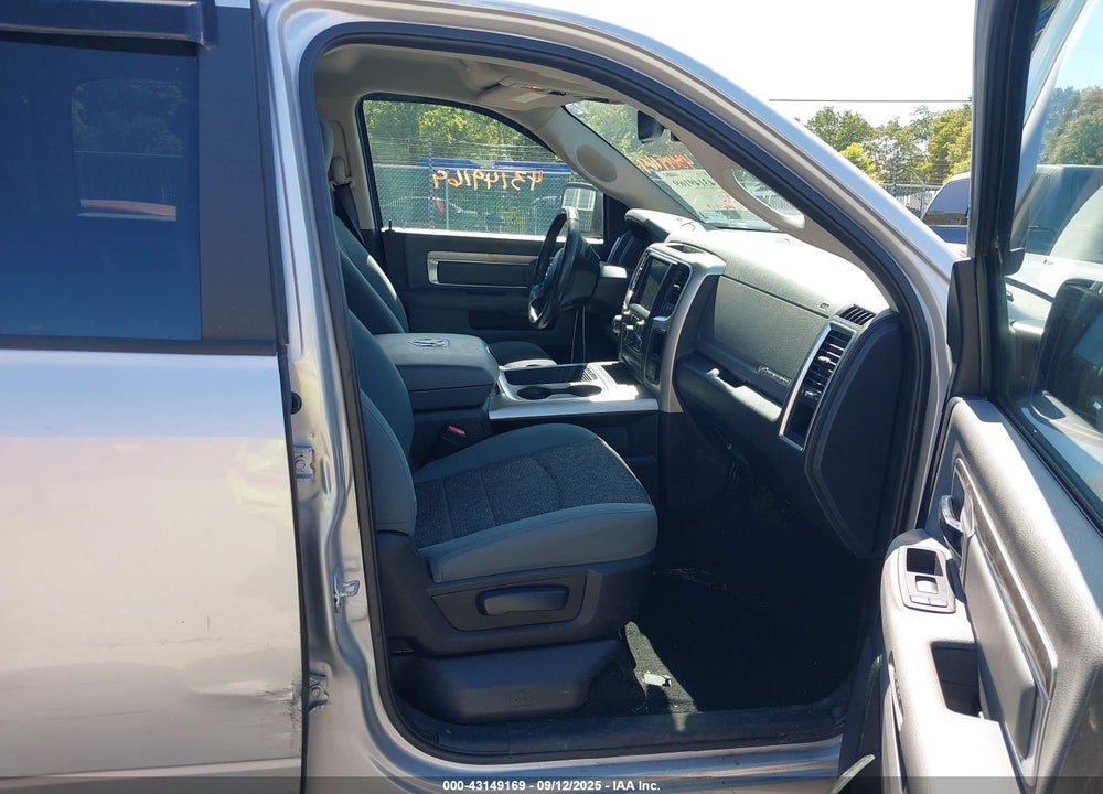 2017 RAM 1500 BIG HORN 4X4 6'4 BOX VIN: 1C6RR7TT2HS584291