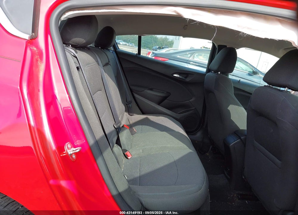 2018 CHEVROLET CRUZE VIN: 3G1BE6SM5JS654430
