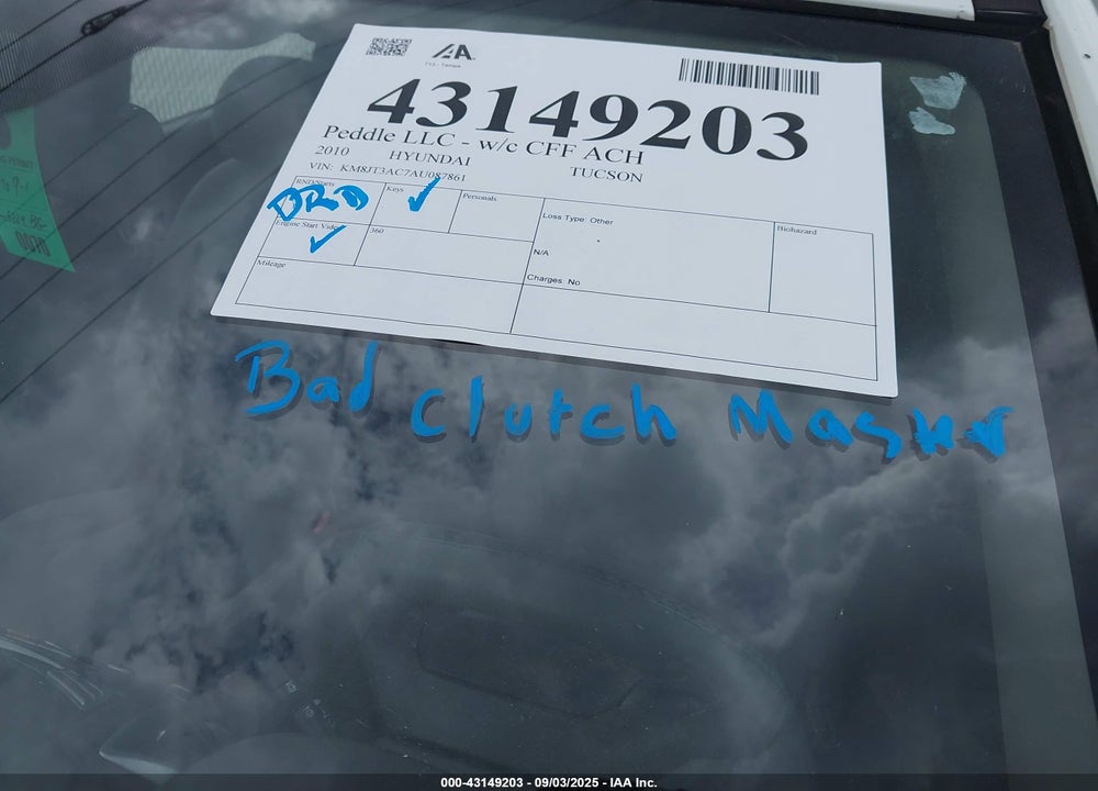 2010 HYUNDAI TUCSON VIN: KM8JT3AC7AU087861