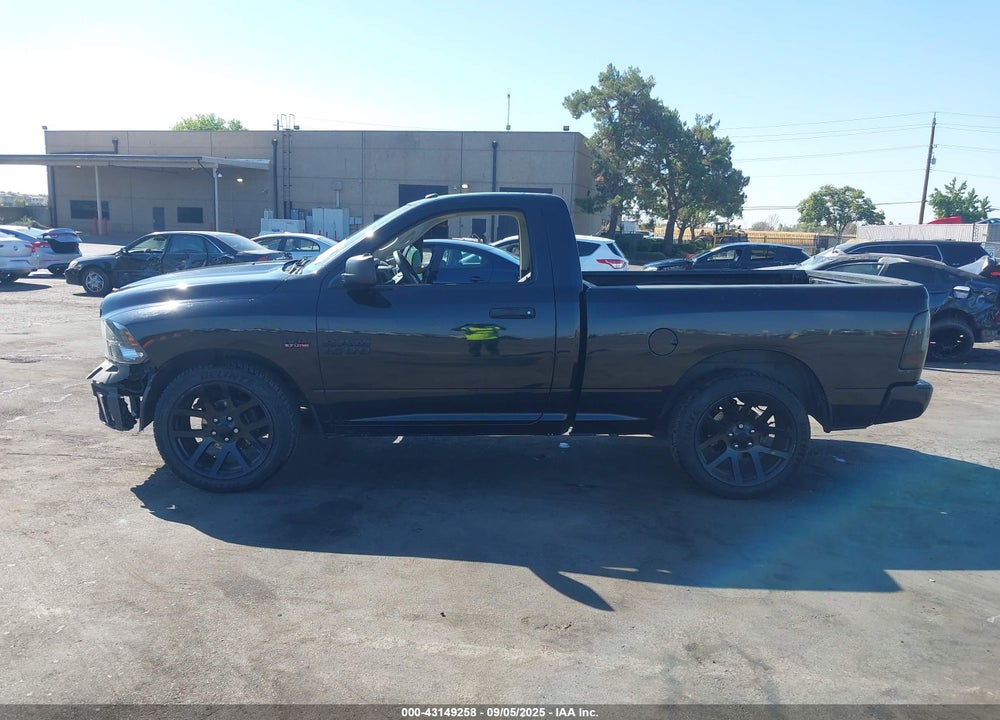 2016 RAM 1500 VIN: 3C6JR6AT6GG329482