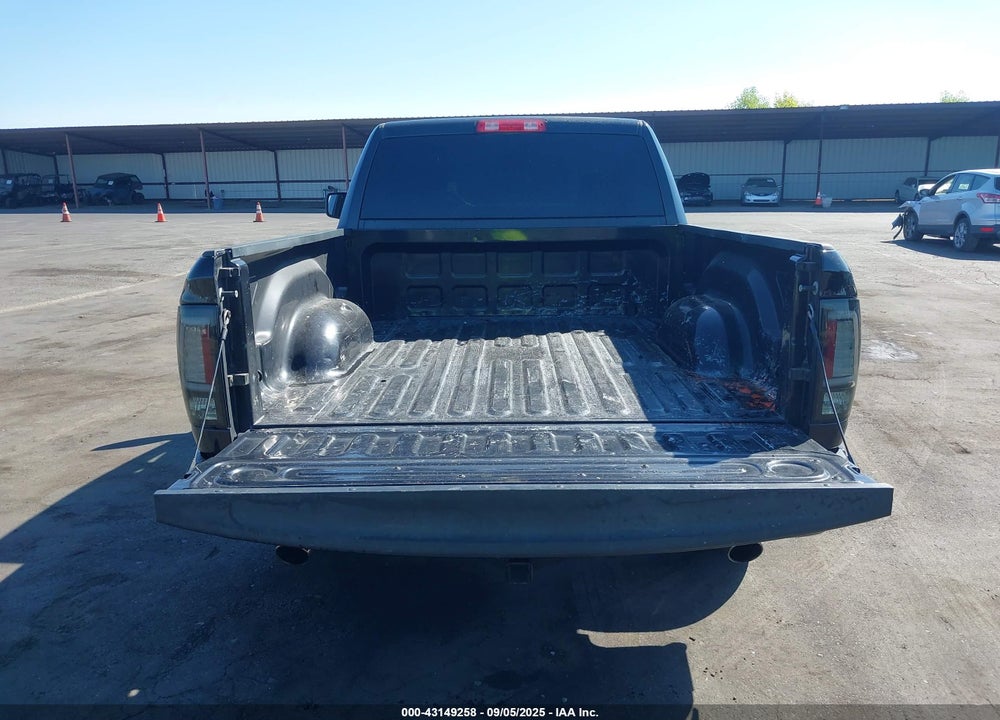 2016 RAM 1500 VIN: 3C6JR6AT6GG329482