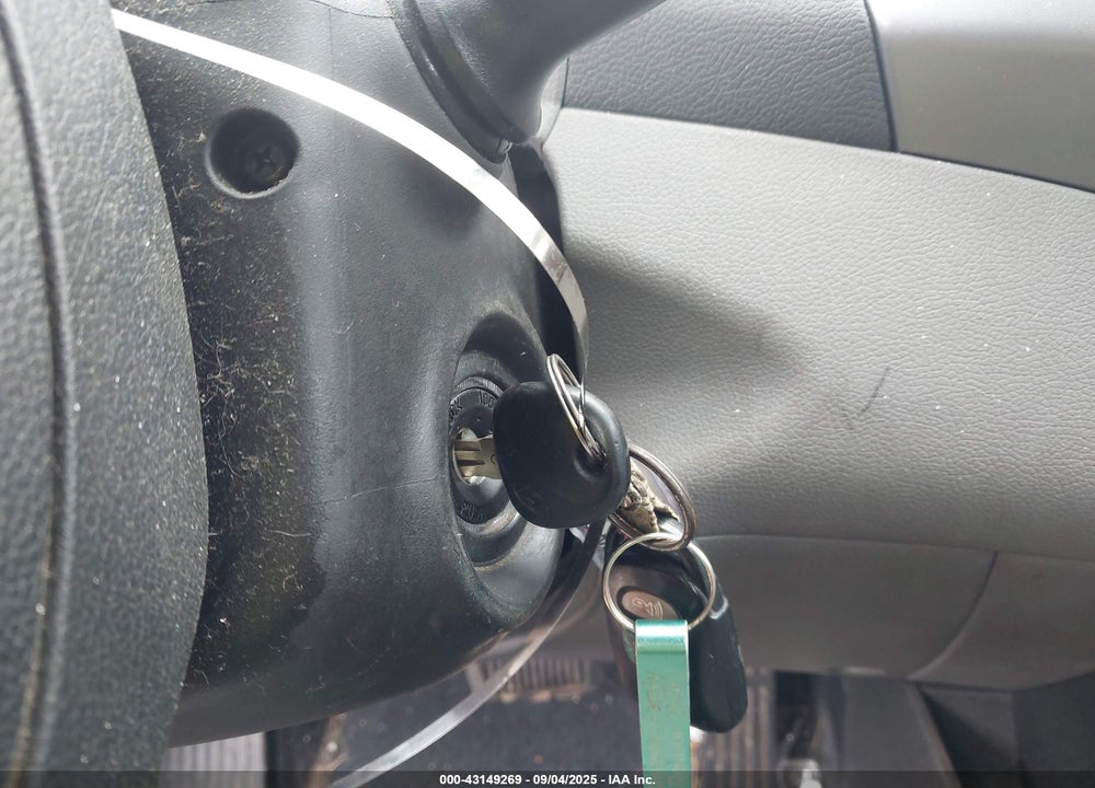 2014 HYUNDAI ELANTRA VIN: KMHDH4AE2EU113651