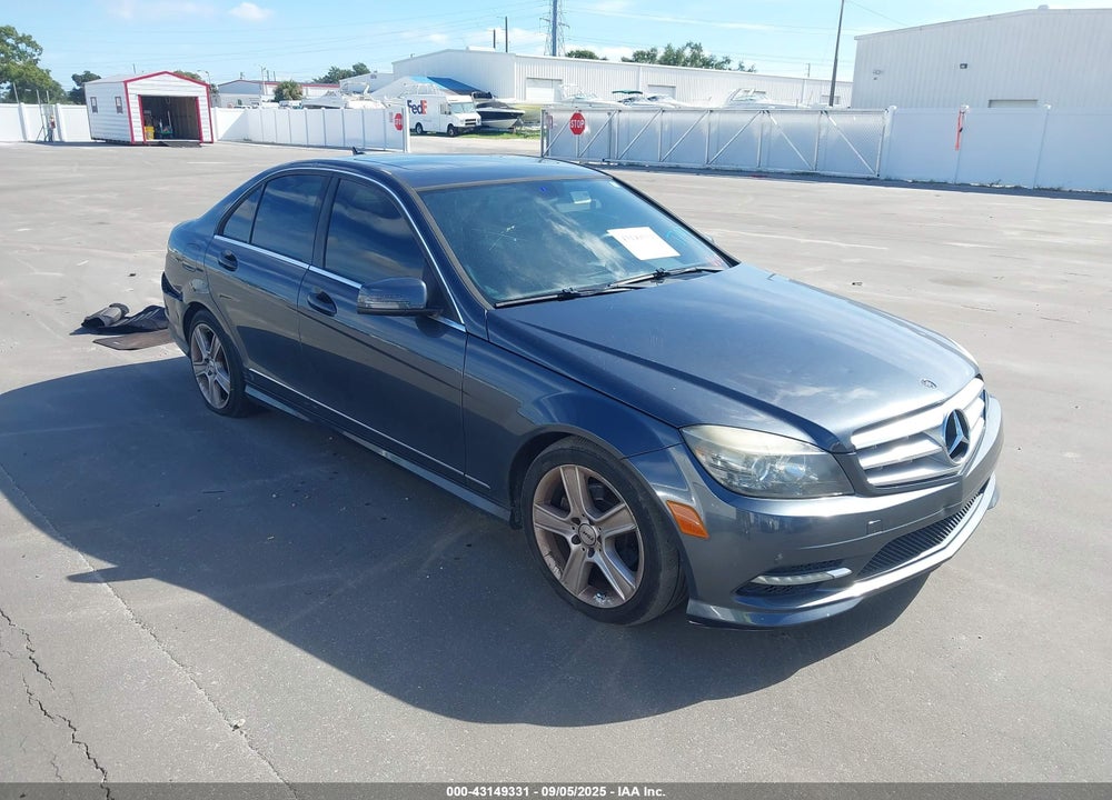 2011 MERCEDES-BENZ C 300 SPORT VIN: WDDGF5EB8BA509938