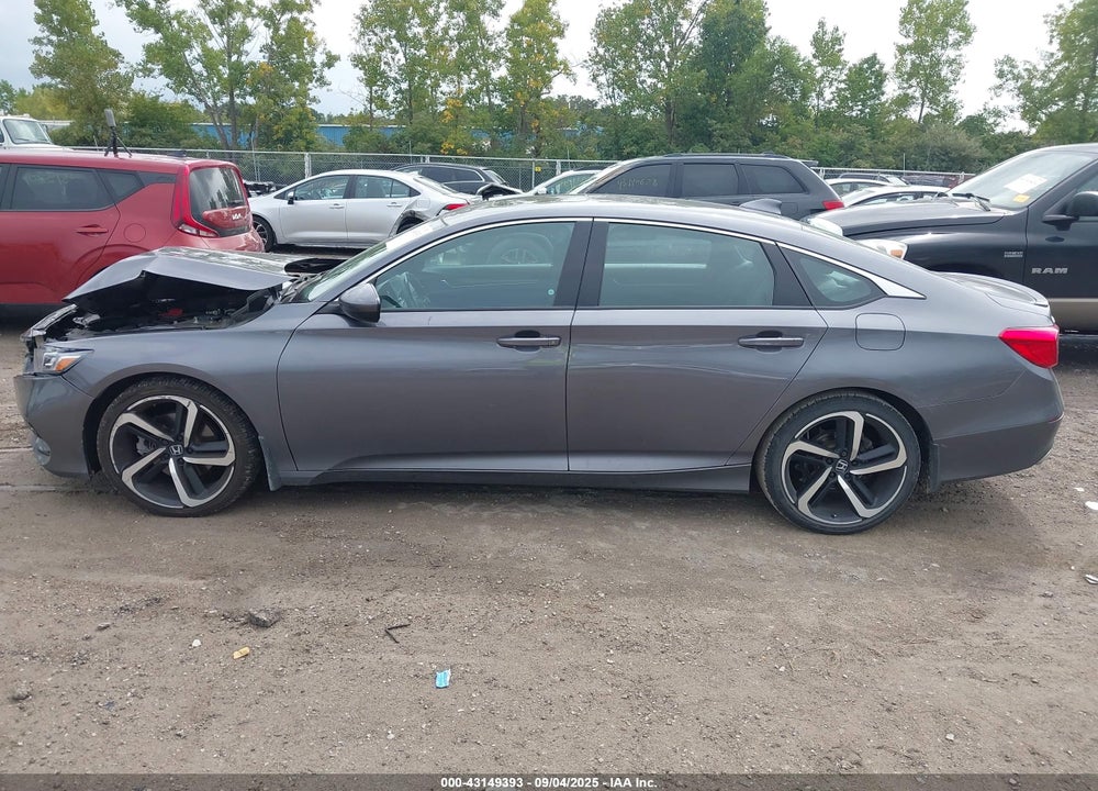 2018 HONDA ACCORD VIN: 1HGCV2F3XJA006400