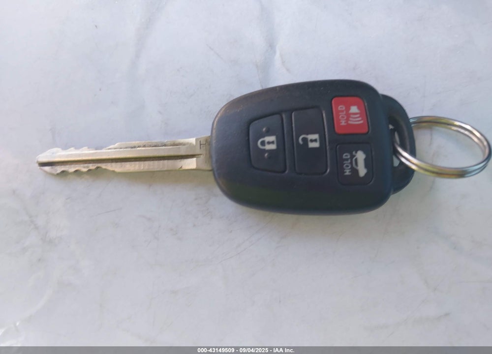 2016 TOYOTA CAMRY VIN: 4T1BF1FK7GU518496