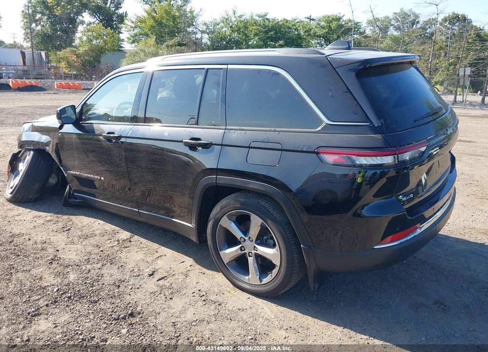 2022 JEEP GRAND CHEROKEE VIN: 1C4RJHBG9N8573176