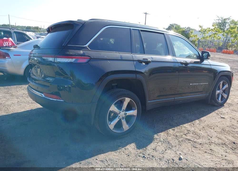 2022 JEEP GRAND CHEROKEE VIN: 1C4RJHBG9N8573176