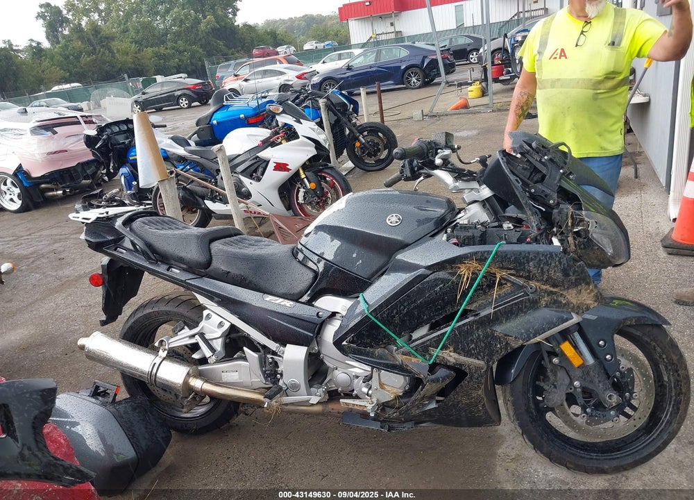 2021 YAMAHA FJR1300 AE VIN: JYARP30E0MA001094