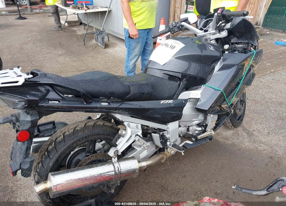 2021 YAMAHA FJR1300 AE VIN: JYARP30E0MA001094