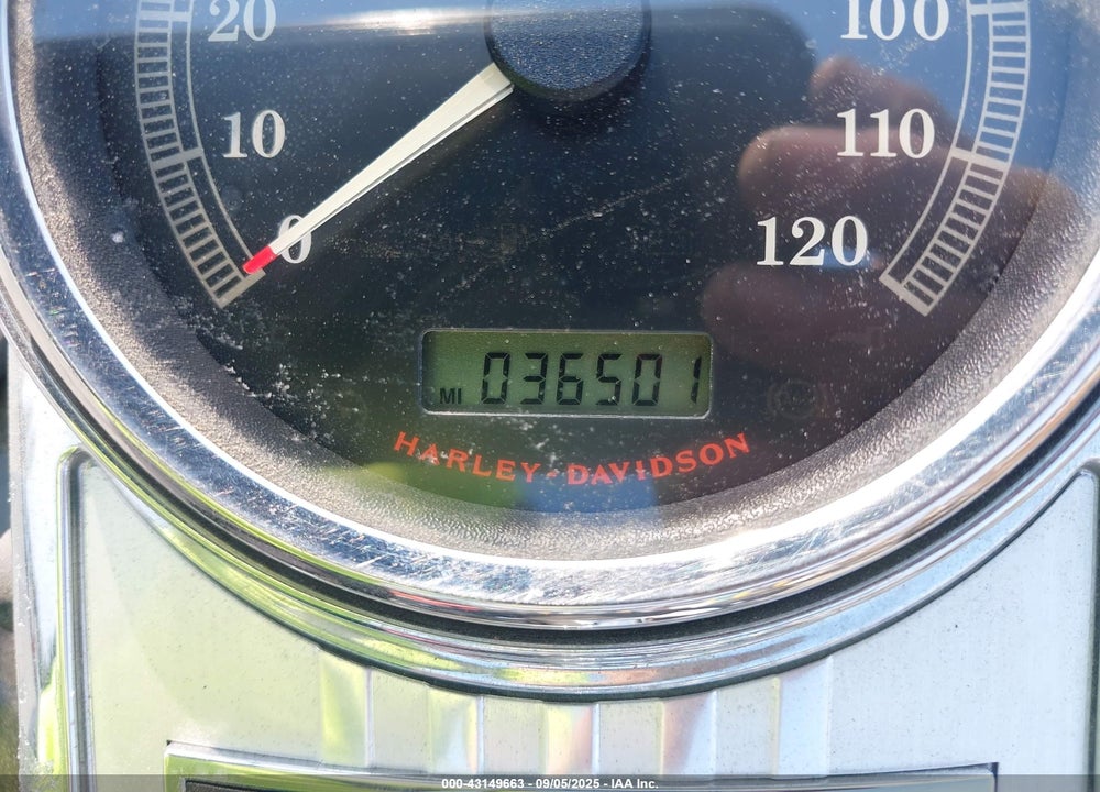2010 HARLEY-DAVIDSON FLHP VIN: 1HD1FHM16AB641758