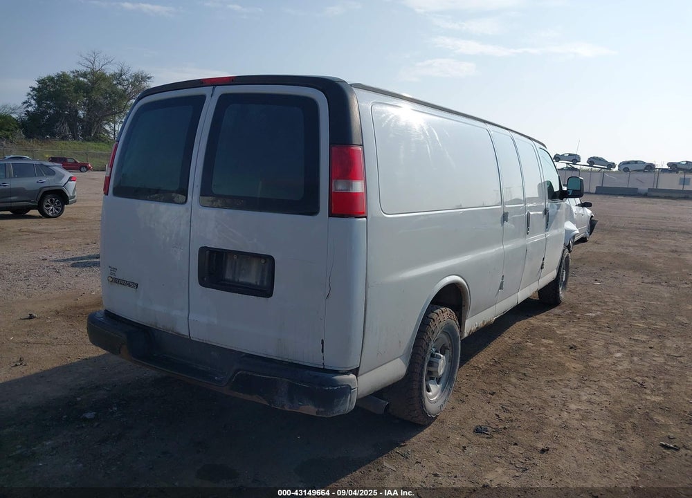 2017 CHEVROLET EXPRESS 2500 WORK VAN VIN: 1GCWGBFF1H1136625