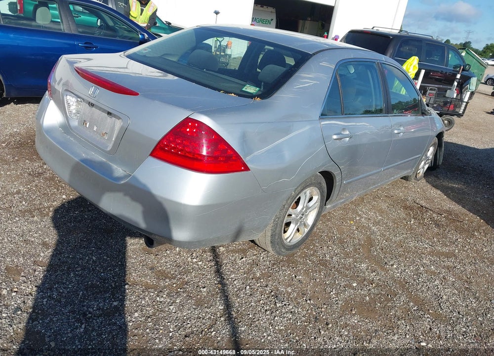 2007 HONDA ACCORD 2.4 SE VIN: JHMCM56367C021541