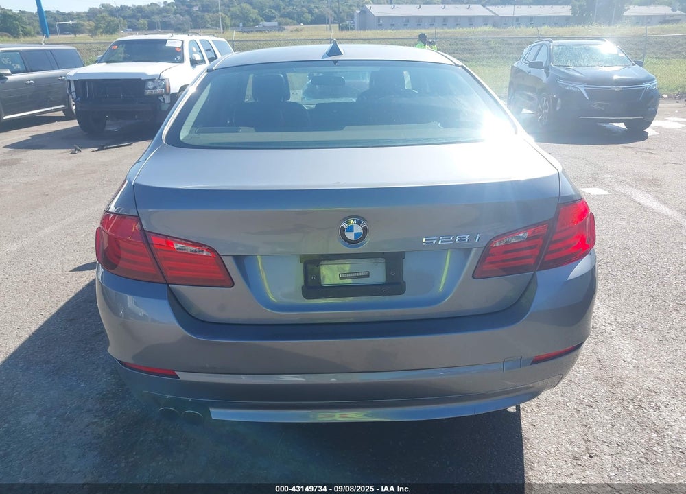 2011 BMW 5 SERIES VIN: WBAFR1C56BC737599