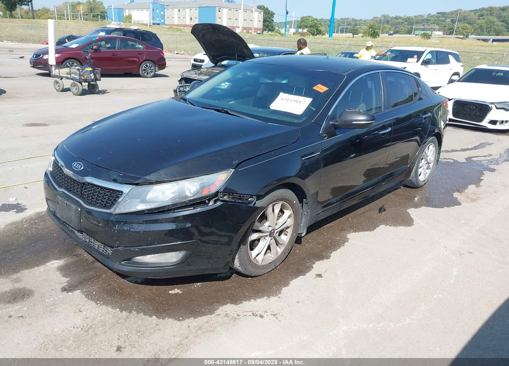 2011 KIA OPTIMA VIN: KNAGN4A75B5075864