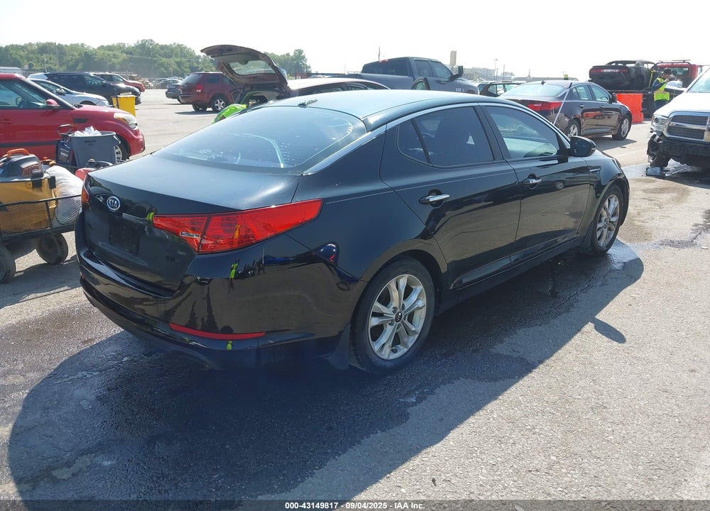 2011 KIA OPTIMA VIN: KNAGN4A75B5075864