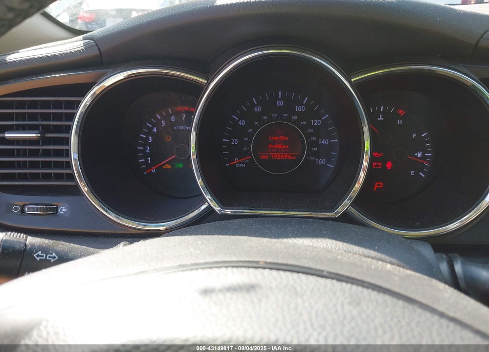 2011 KIA OPTIMA VIN: KNAGN4A75B5075864