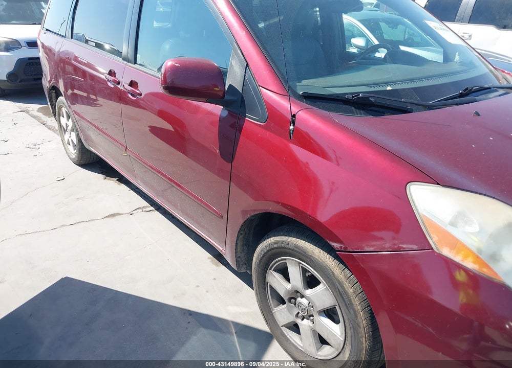2008 TOYOTA SIENNA XLE VIN: 5TDZK22C48S175400