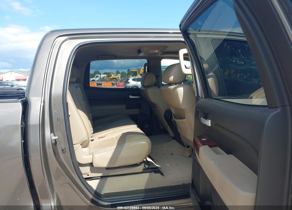 2008 TOYOTA TUNDRA VIN: 5TFDV58128X082622