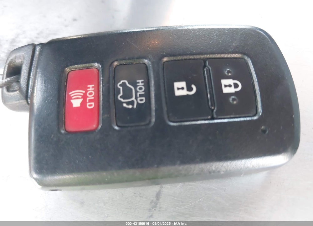 2018 TOYOTA RAV4 VIN: 2T3YFREV8JW473782