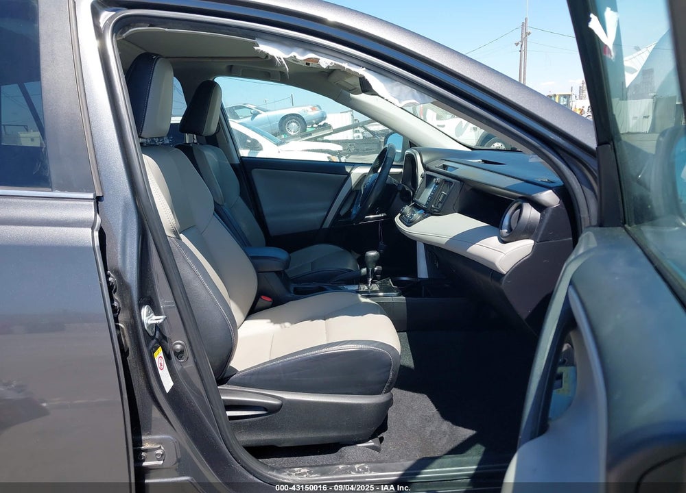 2018 TOYOTA RAV4 VIN: 2T3YFREV8JW473782
