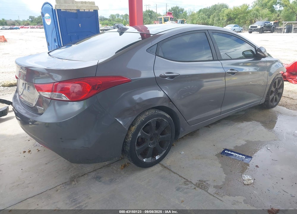 2013 HYUNDAI ELANTRA VIN: 5NPDH4AE4DH238602