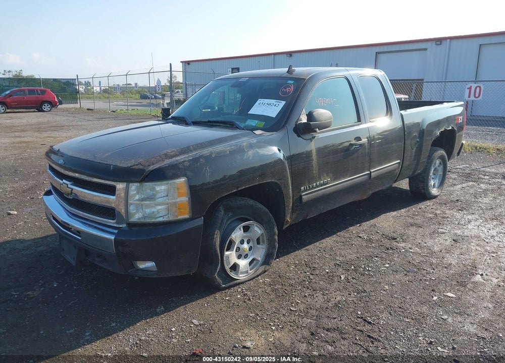 2011 CHEVROLET SILVERADO 1500 VIN: 1GCRKSE34BZ402912