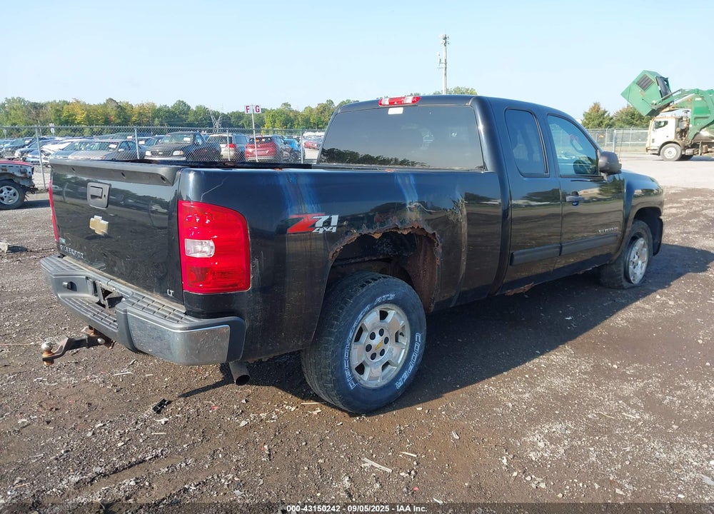 2011 CHEVROLET SILVERADO 1500 VIN: 1GCRKSE34BZ402912