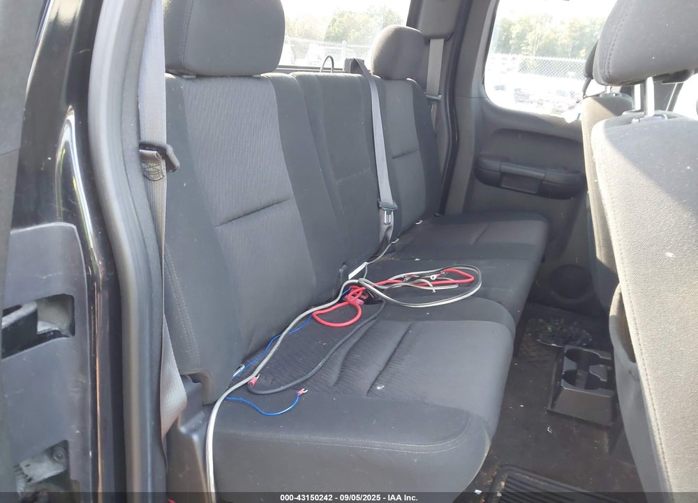 2011 CHEVROLET SILVERADO 1500 VIN: 1GCRKSE34BZ402912