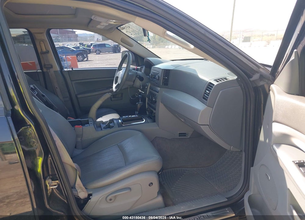 2007 JEEP GRAND CHEROKEE LAREDO VIN: 1J8GR48K37C647169