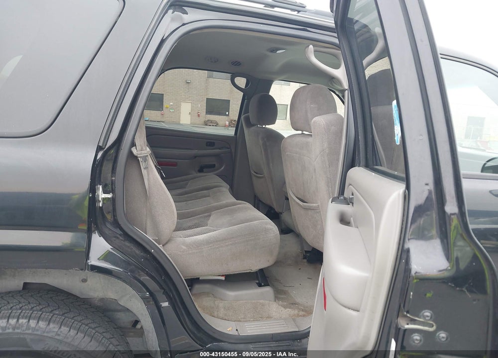 2006 CHEVROLET TAHOE LS VIN: 1GNEC13V16R135526