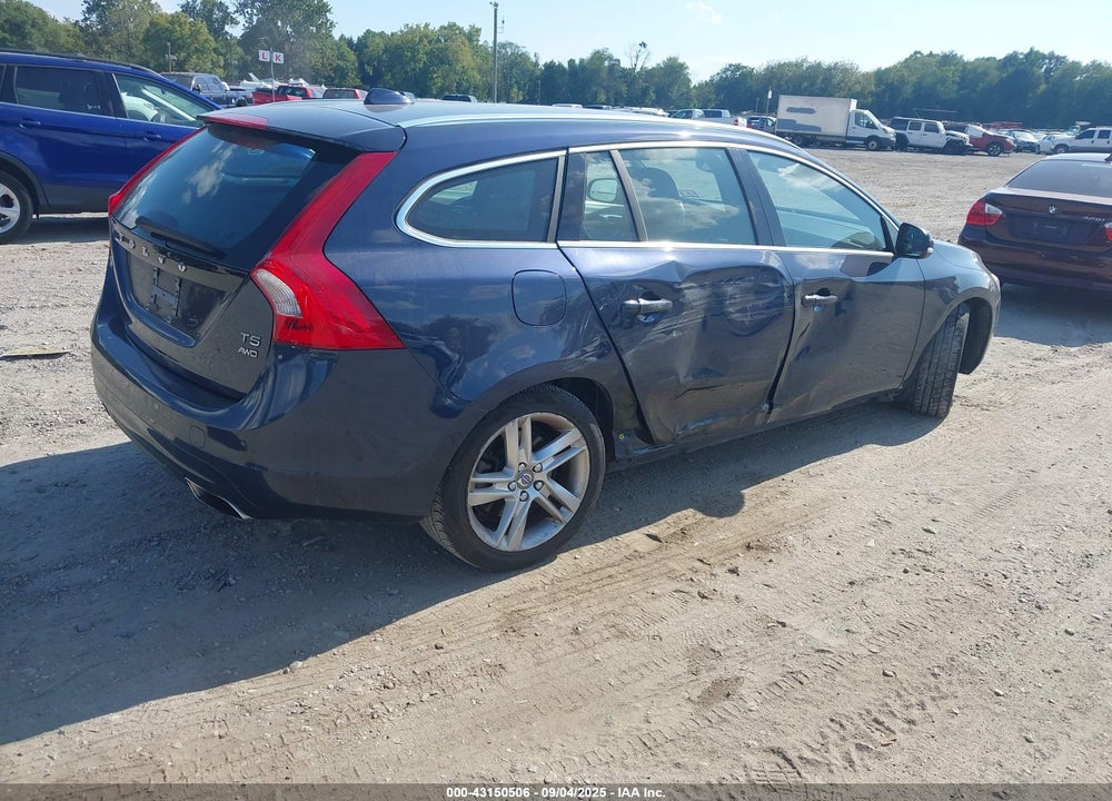 2015 VOLVO V60 VIN: YV1612SK9F1253302