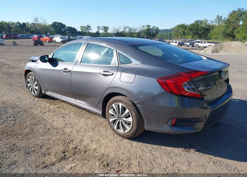 2018 HONDA CIVIC VIN: 2HGFC2F51JH583743