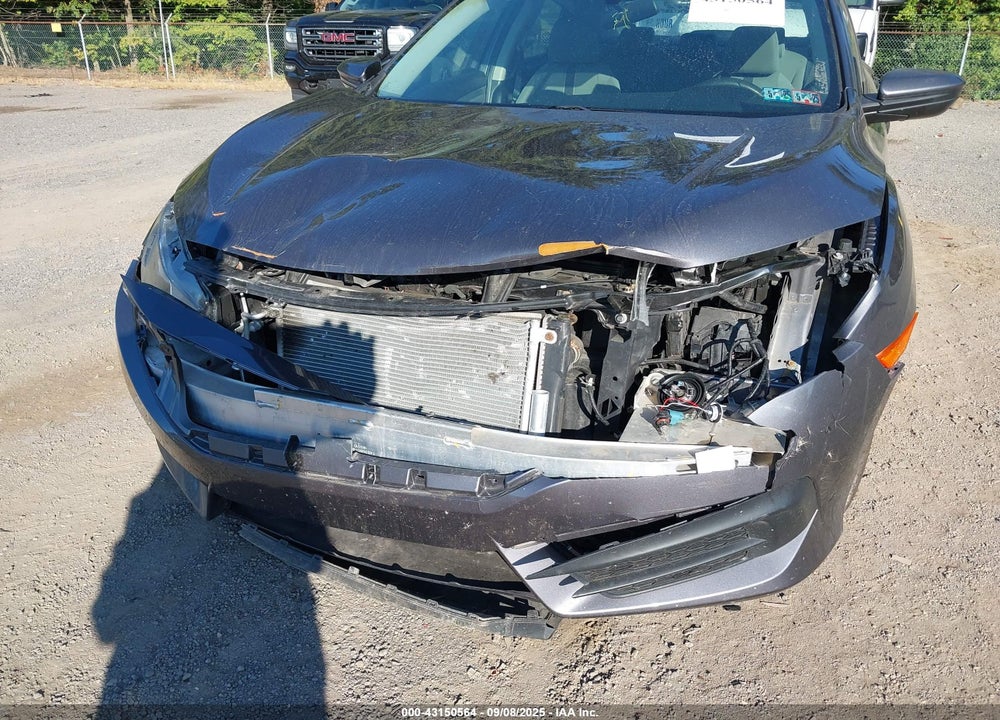 2018 HONDA CIVIC VIN: 2HGFC2F51JH583743