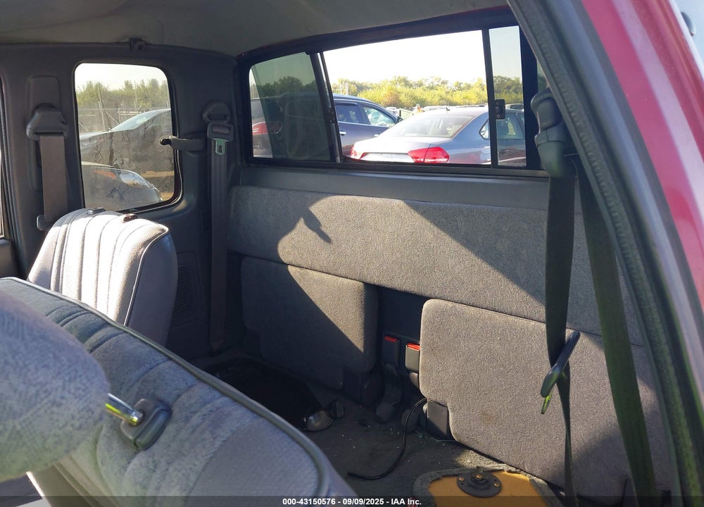 2000 TOYOTA TACOMA VIN: 5TESM92N9YZ702341