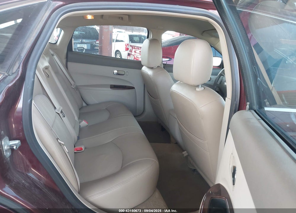 2007 BUICK LACROSSE CX VIN: 2G4WC582171102079