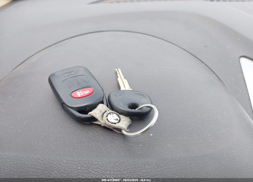 2012 HYUNDAI ELANTRA GLS VIN: 5NPDH4AEXCH147865