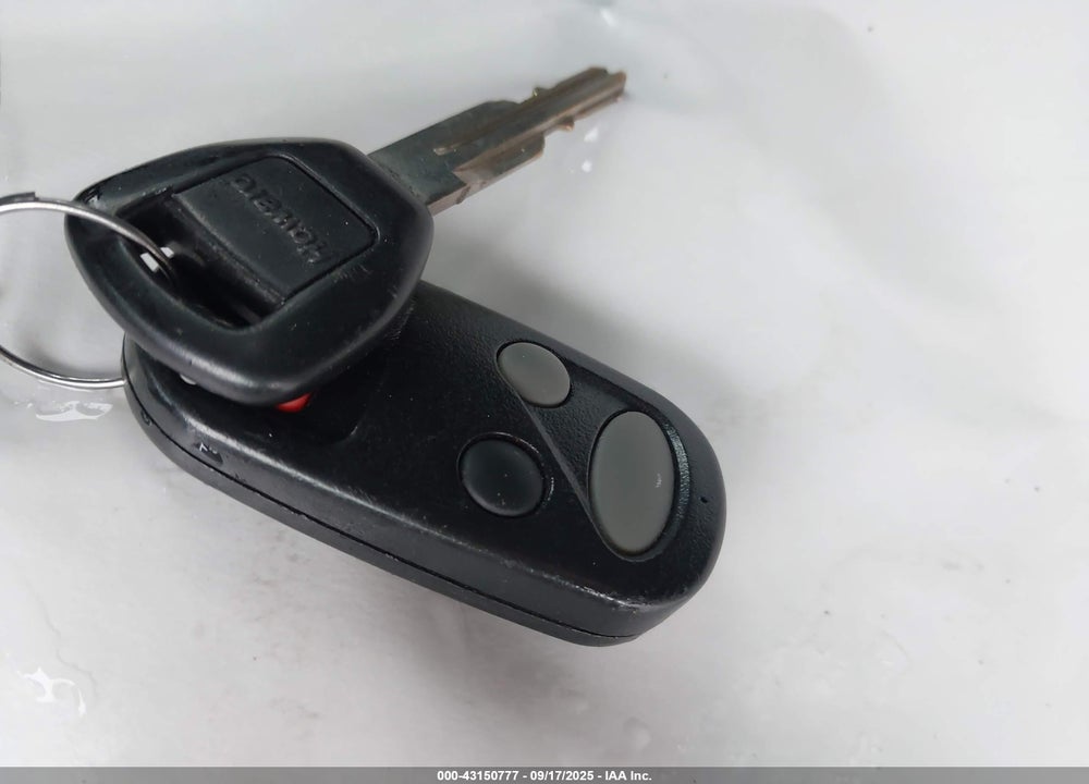 2001 HONDA S2000 VIN: JHMAP11471T004536