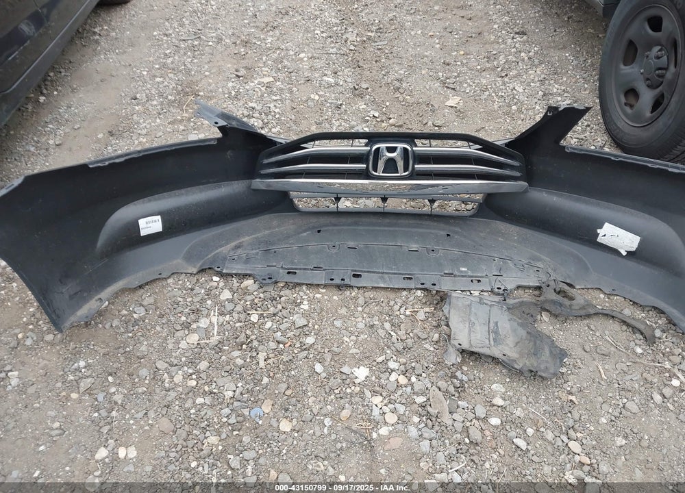 2011 HONDA ACCORD VIN: 1HGCP2F69BA112083