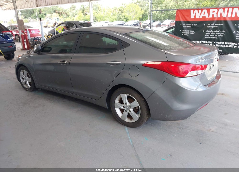 2013 HYUNDAI ELANTRA VIN: 5NPDH4AE3DH296720