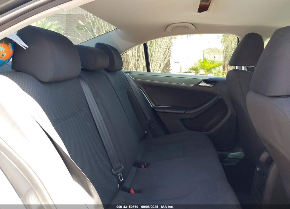 2014 VOLKSWAGEN JETTA VIN: 3VW1K7AJ3EM402045
